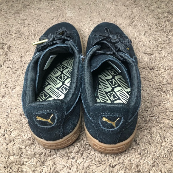 Women Puma Suede Sneakers - Picture 3 of 7